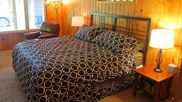 1 bedroom, desk, iron/ironing board, free WiFi