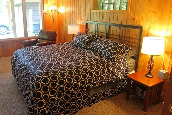 1 bedroom, desk, iron/ironing board, free WiFi