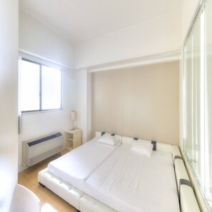 Huone, 2 makuuhuonetta (For 6 Guests) | 2 makuuhuonetta, tallelokero huoneessa, ilmainen Wi-Fi