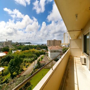 2 Bedroom for 6 Pax | Terrace/patio - Pia Resort Hotel 2 Bedroom for 6 pax (Tamuning)