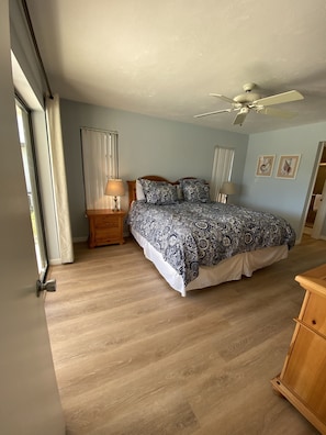 3 bedrooms, iron/ironing board, travel cot, free WiFi