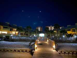 Property grounds - Slice of Paradise! Includes kayaks/paddleboard/pool/tennis/2 balconies/dock (Navarre)