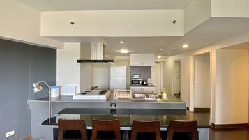 2 Bedroom | Living area | Flat-screen TV