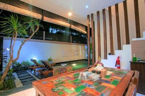 Dining - 3 BDR Villa R Close to 66 Beach (Kuta,)