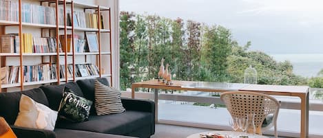 Romantic Room (101) | Premium bedding, pillow-top beds, individually decorated