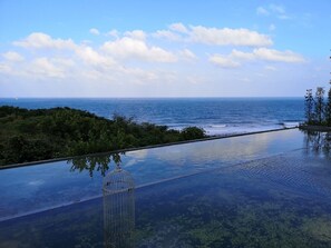 壁爐海景四人房 Room 101 | 高級寢具、特厚豪華床墊、獨特設計、獨特裝修