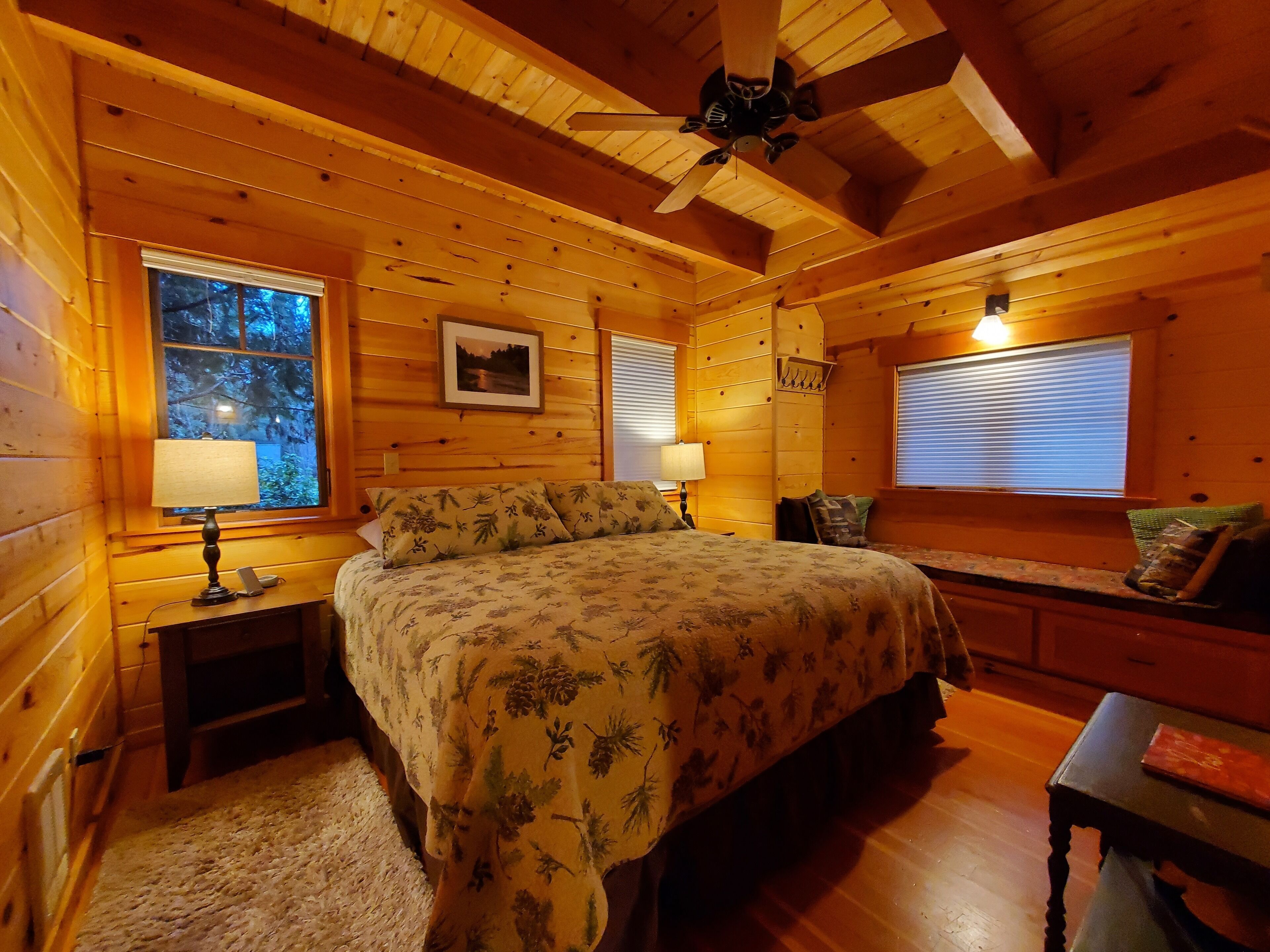 2 makuuhuonetta, Wi-Fi, vuodevaatteet