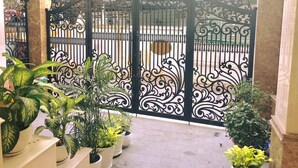 Bagian depan properti