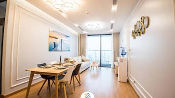 Business Apartment | In-room dining