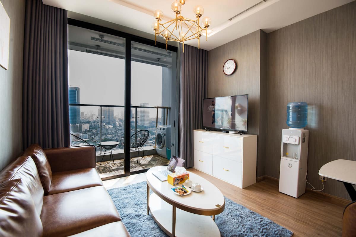 Luxury-Apartment | Hochwertige Bettwaren, Daunenbettdecken, Zimmersafe, Schreibtisch