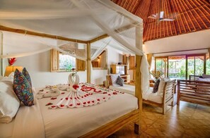 1 bedroom, in-room safe, iron/ironing board, free WiFi - West Villa with Pool at Ubud 1BDR (Kecamatan Ubud,)