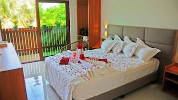 Economy Double or Twin Room | Balcony view