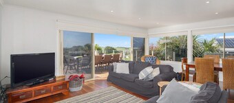 Surf188 - Smiths Beach, VIC