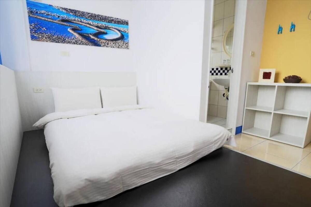 Double Room | Blackout curtains, free WiFi, bed sheets