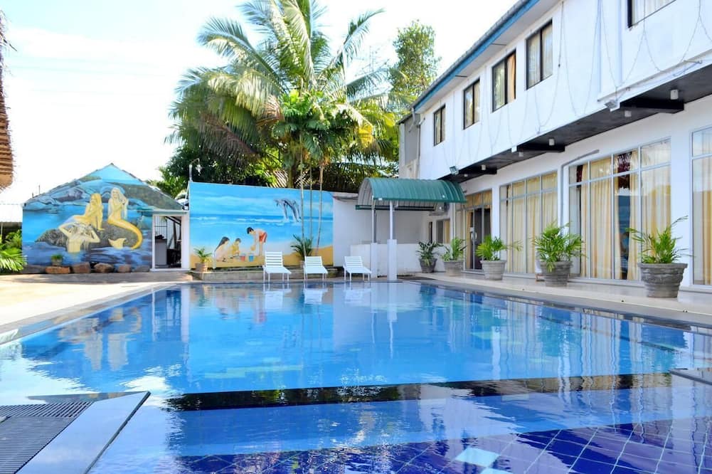 Home Feel Hotel