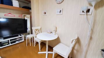 Standard Room | Desk, iron/ironing board, free WiFi