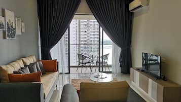 Suíte executiva, 2 quartos (Family) | Sala de estar | TV de tela plana