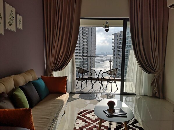 Living room - Favoured Seaview Suite (Johor Bahru)