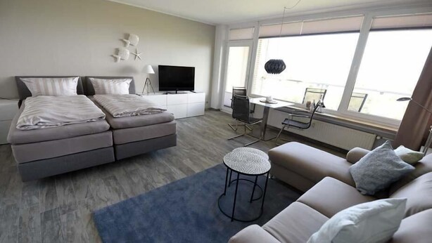 Room - Ferienwohnung 38 mit Panorama-meerblick im Strandhochhaus Döse (Cuxhaven)