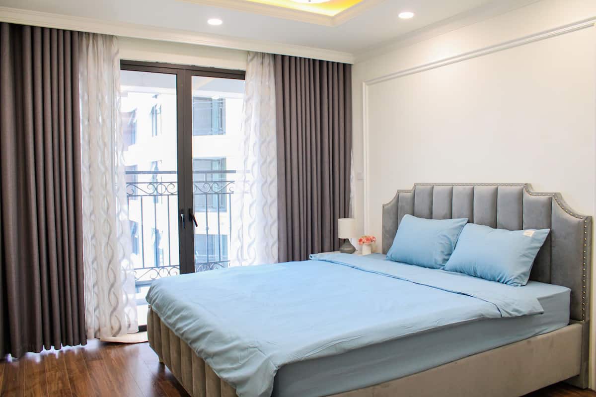Apartment | Blackout curtains, iron/ironing board, free WiFi, individually decorated