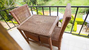 Habitación doble ejecutiva | Terraza o patio