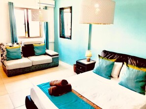 Deluxe-Penthouse | Hochwertige Bettwaren, Zimmersafe, individuell dekoriert