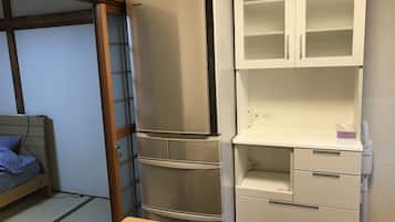Flat-screen TV, fireplace, offices