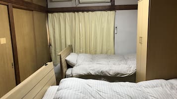 Private Room 2 in Flat | Free WiFi