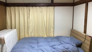 Private Room 1 in Flat | Free WiFi