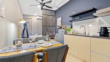 Fridge, microwave, stovetop, electric kettle