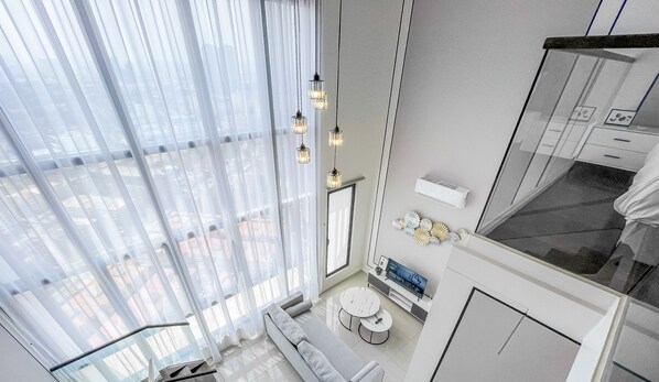 Smart TV, Netflix, dịch vụ stream 