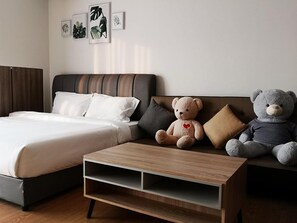 Standard Studio Suite | Individually decorated, individually furnished, iron/ironing board - City View Suites (Johor Bahru)