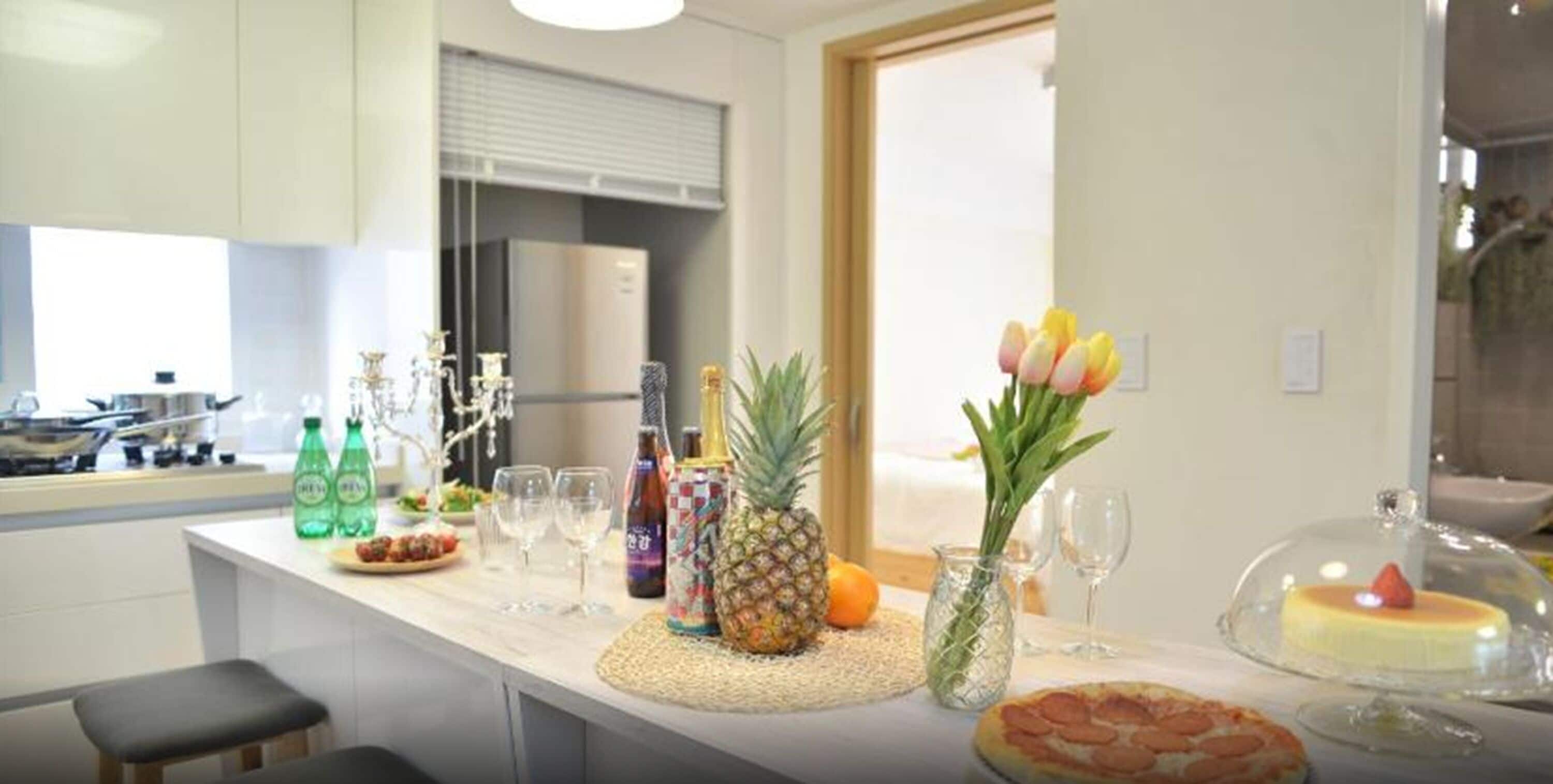 401 | 전용 주방 | 냉장고, 전자레인지, 쿡탑, 전기 주전자