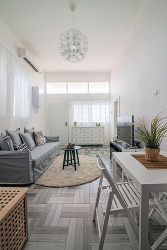 Uusi, ylellinen loma-asunto