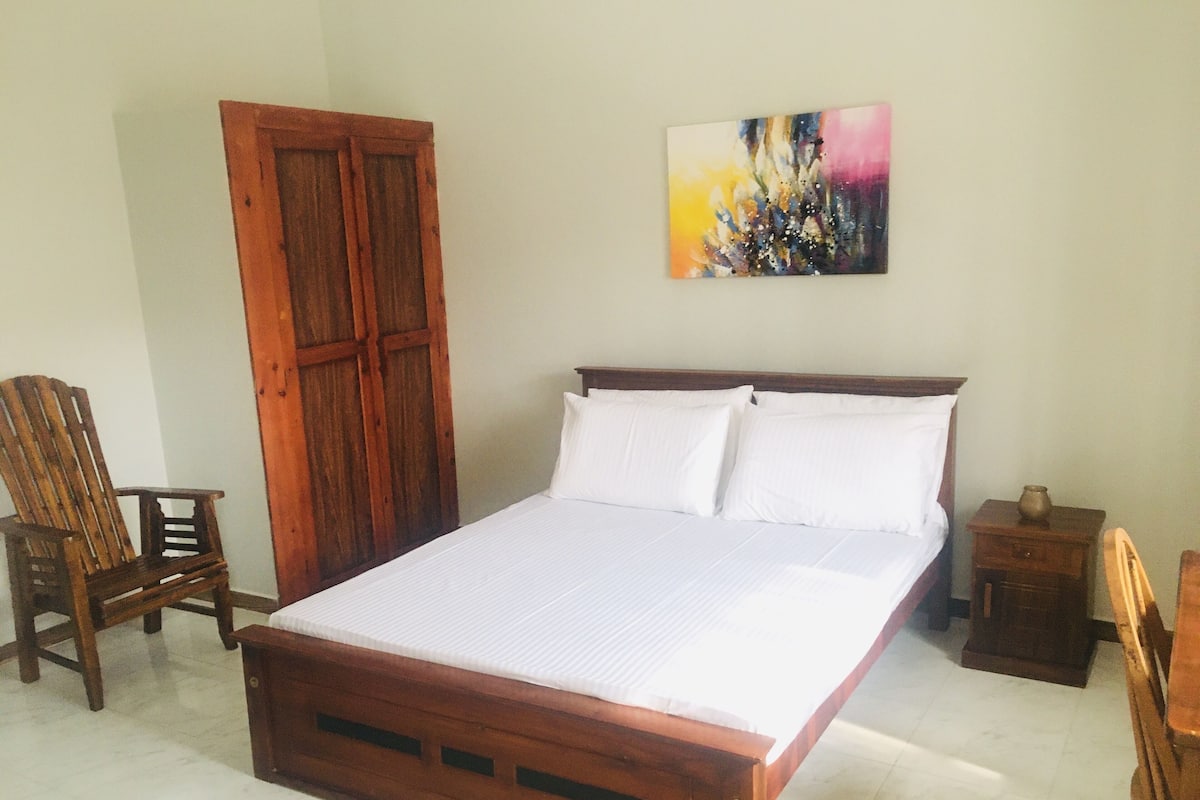 Individually furnished, desk, laptop workspace, blackout curtains