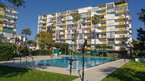 Pool - New sunny close to the beach sea views (Benalmádena)
