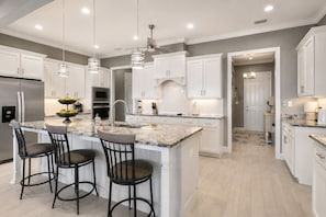 Coffee/tea maker, fridge, microwave, oven - Shangri-LA | Stylish Stay by the Sea. Open 9/26 (Dauphin Island)