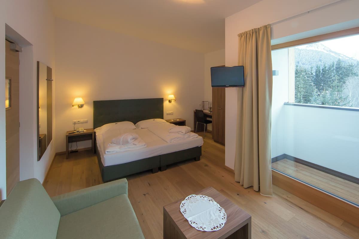 Comfort-Doppel- oder -Zweibettzimmer | 2 Schlafzimmer, Zimmersafe, individuell dekoriert
