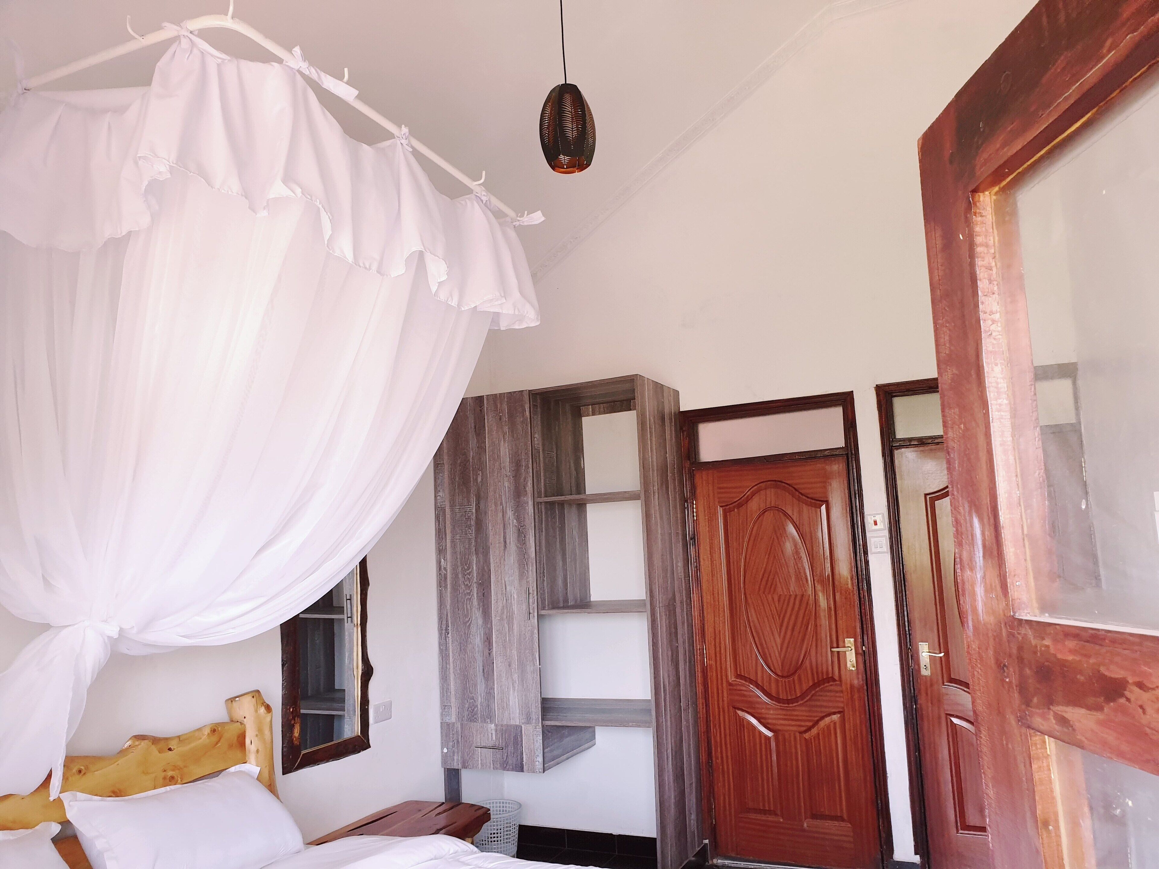 Deluxe Double Room, Balcony | Individually furnished, desk, laptop workspace, free WiFi