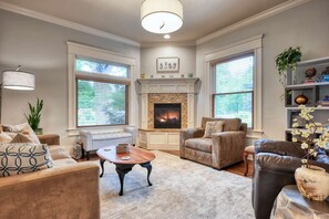 Smart-TV, peis og stereoanlegg