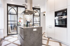 Fridge, microwave, oven, dishwasher