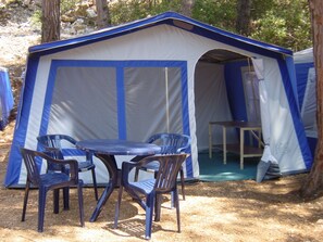 Room - Camping de l'Ardèche (Salavas)