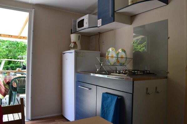 Private kitchen - Camping de l'Ardèche (Salavas)