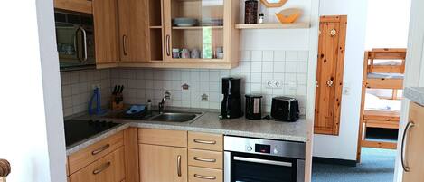 Kühlschrank, Mikrowelle, Geschirrspüler