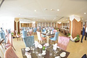 Breakfast area - Golden jewel hotel (Alexandria)
