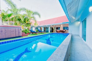 Private pool - Suk Sabai Tropical Pool Villa (Pattaya)
