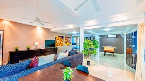 Deluxe Villa | Living area - Suk Sabai Tropical Pool Villa (Pattaya)