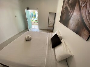 Deluxe Villa | 7 bedrooms, in-room safe, desk, laptop workspace - Suk Sabai Tropical Pool Villa (Pattaya)