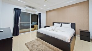 Unclassified image, 4 of 17, button - Premium Jacuzzi Townhome (Chonburi)