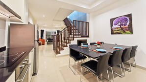 Interior - Exclusive Jacuzzi Townhome (Pattaya)